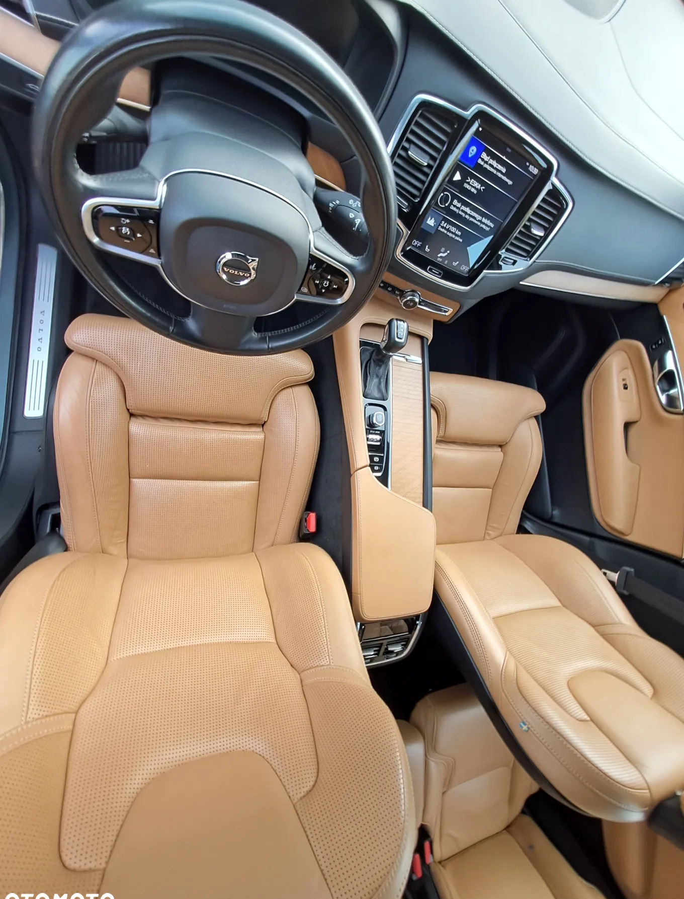 Volvo XC 90 cena 158670 przebieg: 229402, rok produkcji 2018 z Błonie małe 596